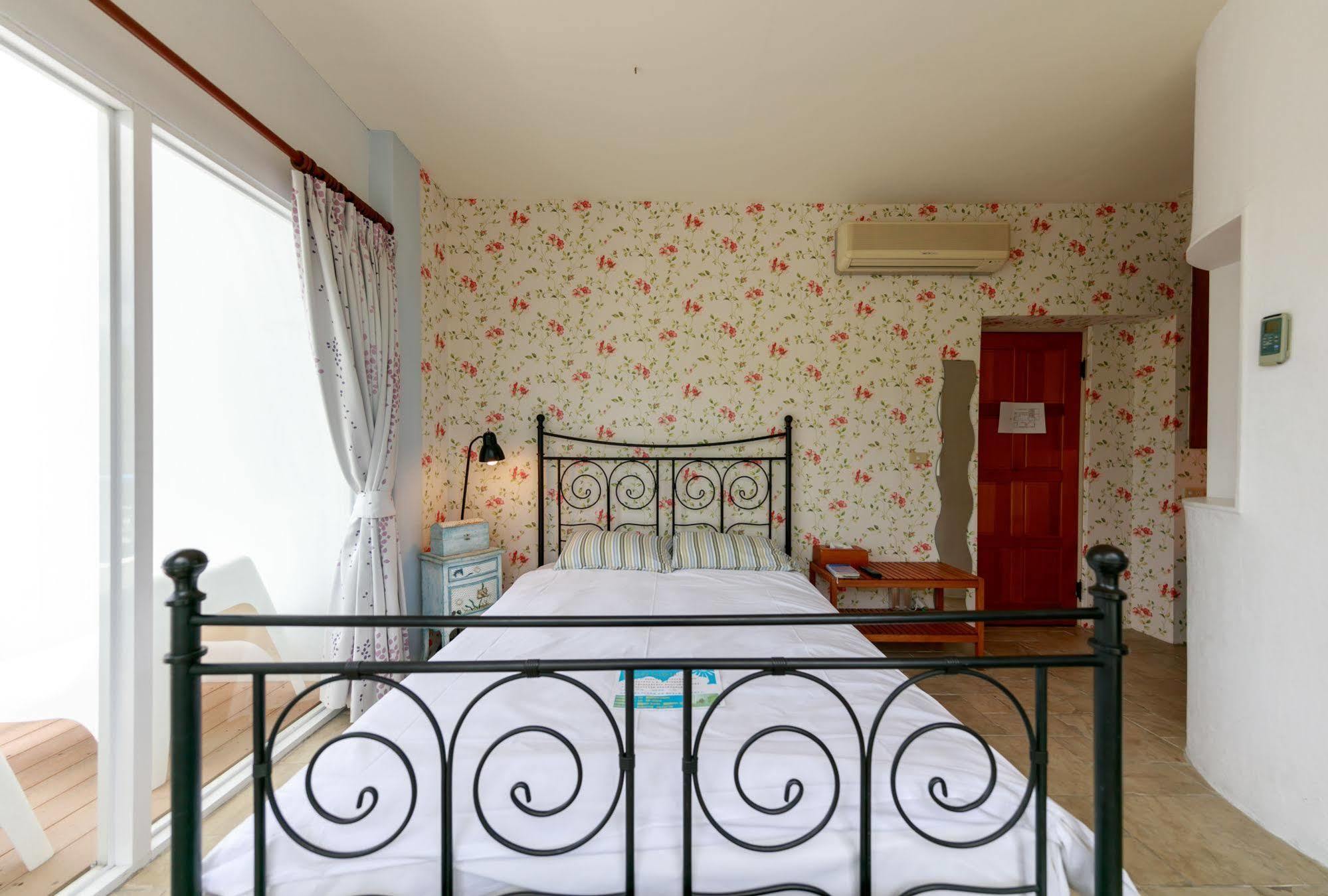 Oia Cafe B&B Taitung Екстериор снимка